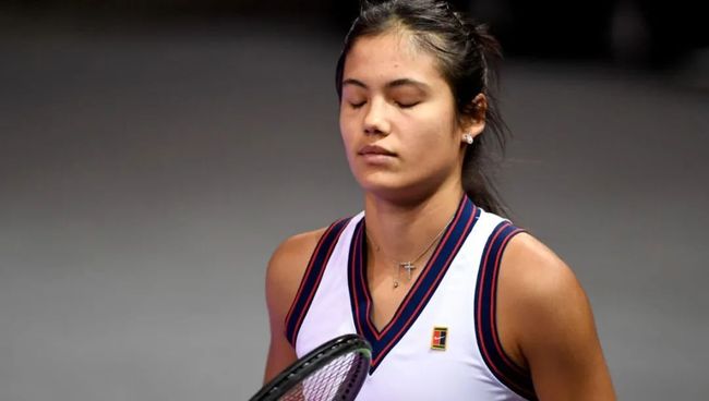 在攻防两端 在攻防两端